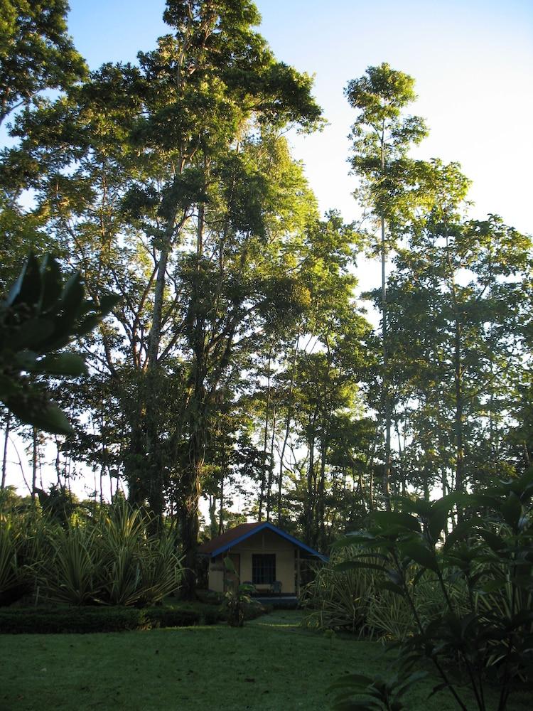 Cerro Chato Ecolodge