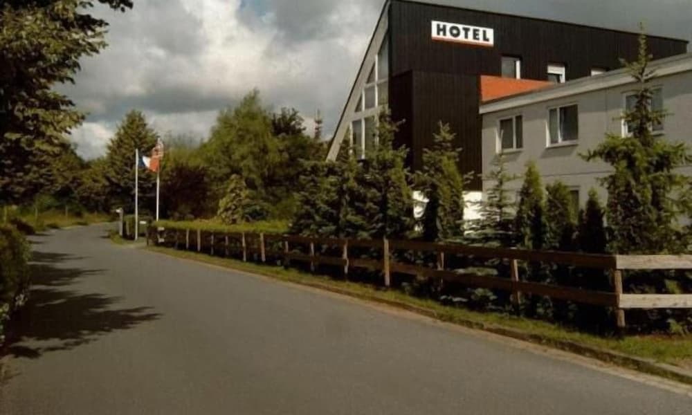 Hotel-Cafe-Galerie
