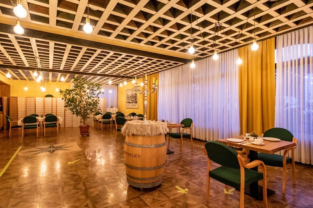 Hotel Goldflair am Rathaus