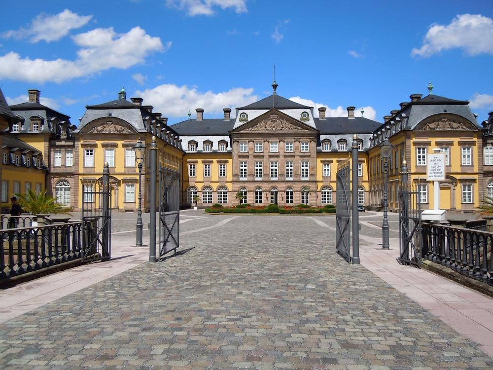 Hotel Goldflair am Rathaus