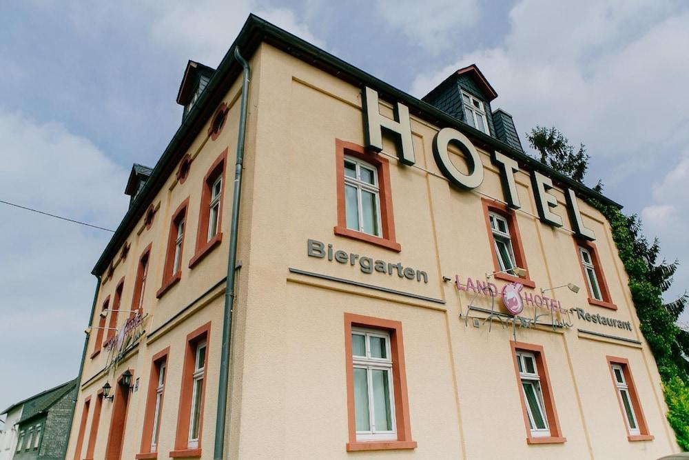 Landhotel Airport-Inn