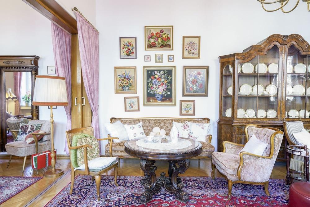 Tante ALMA's Hotel Lasthaus am Ring