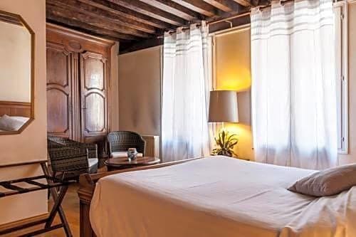 Hotel Chez Camille