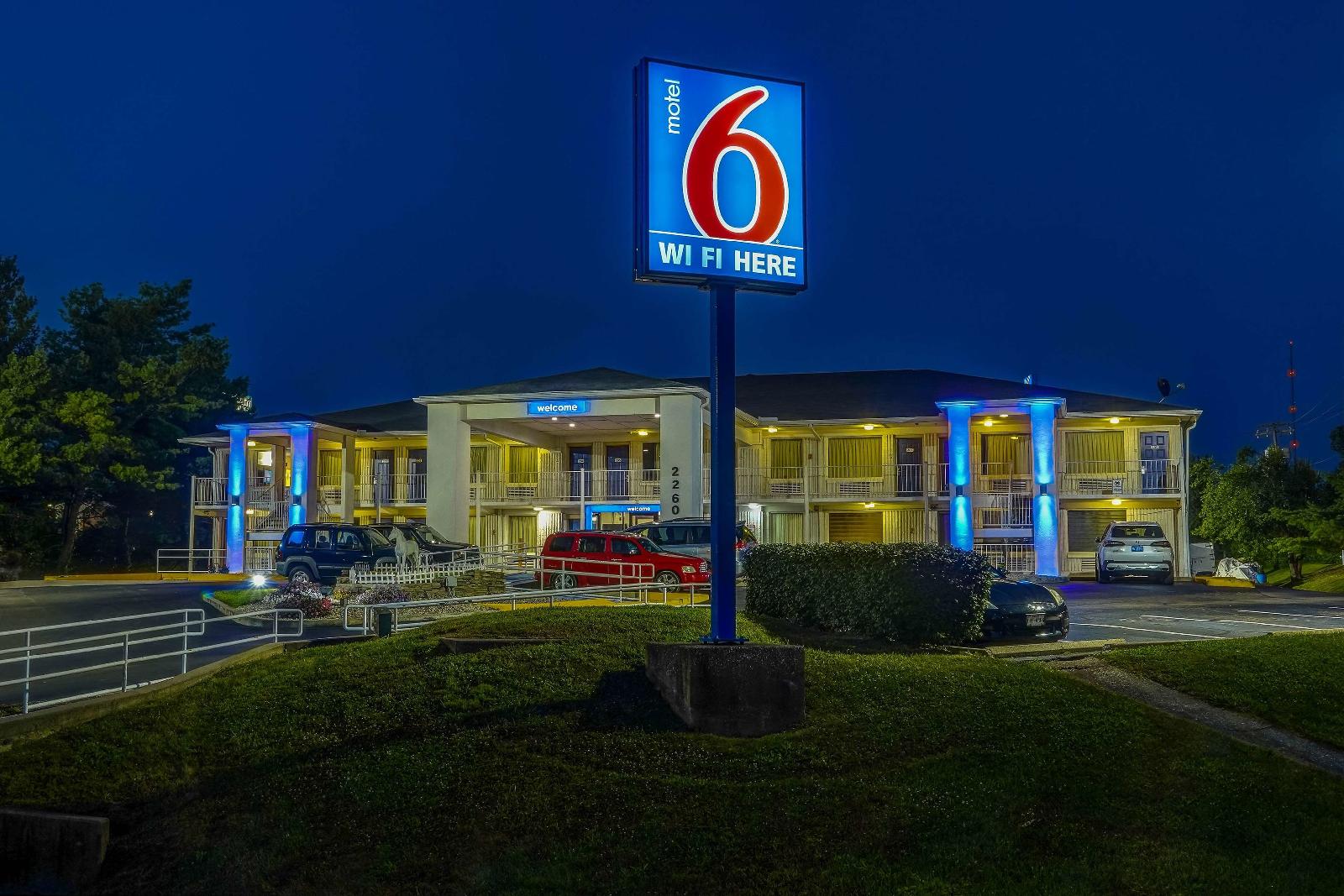 Motel 6 Lexington East