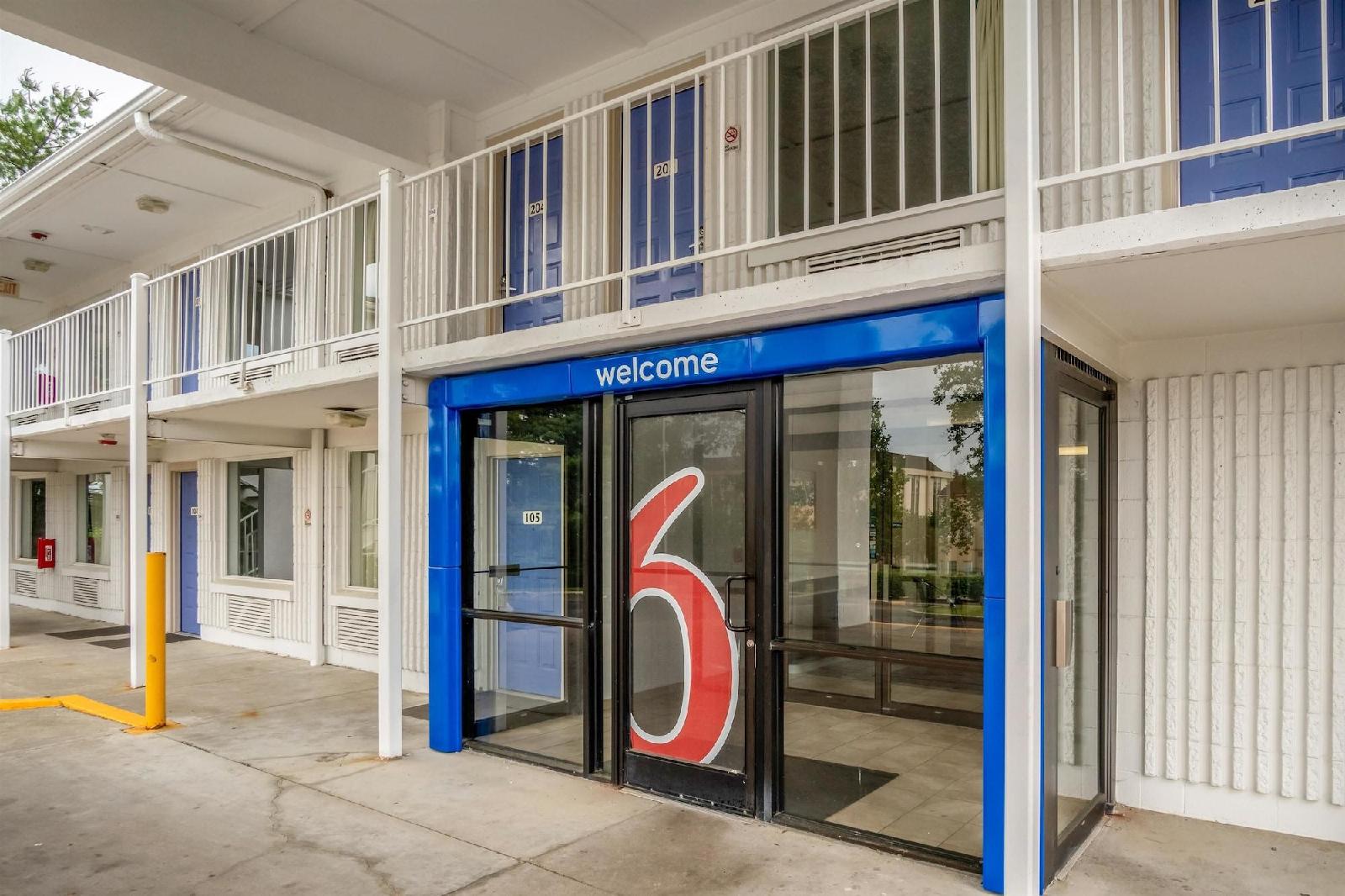 Motel 6 Lexington East