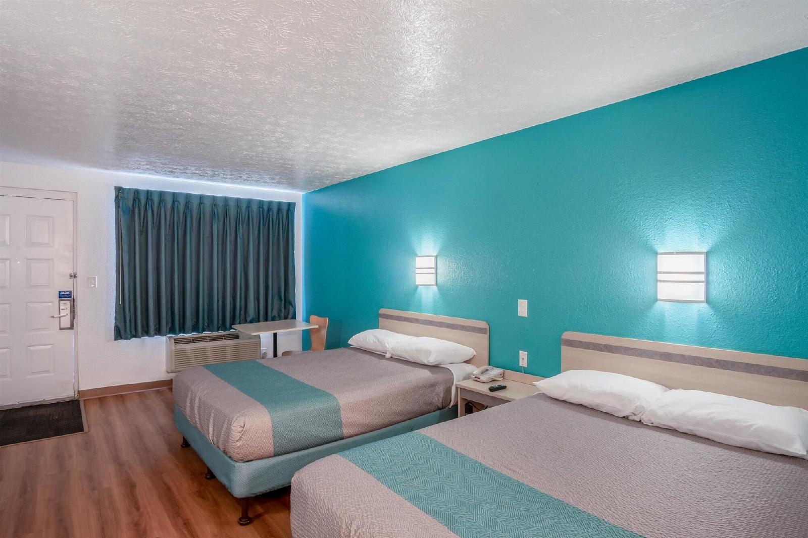 Motel 6 Lexington East