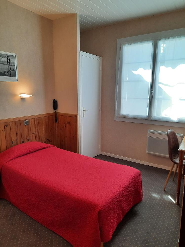 Hostellerie De La Roseraie