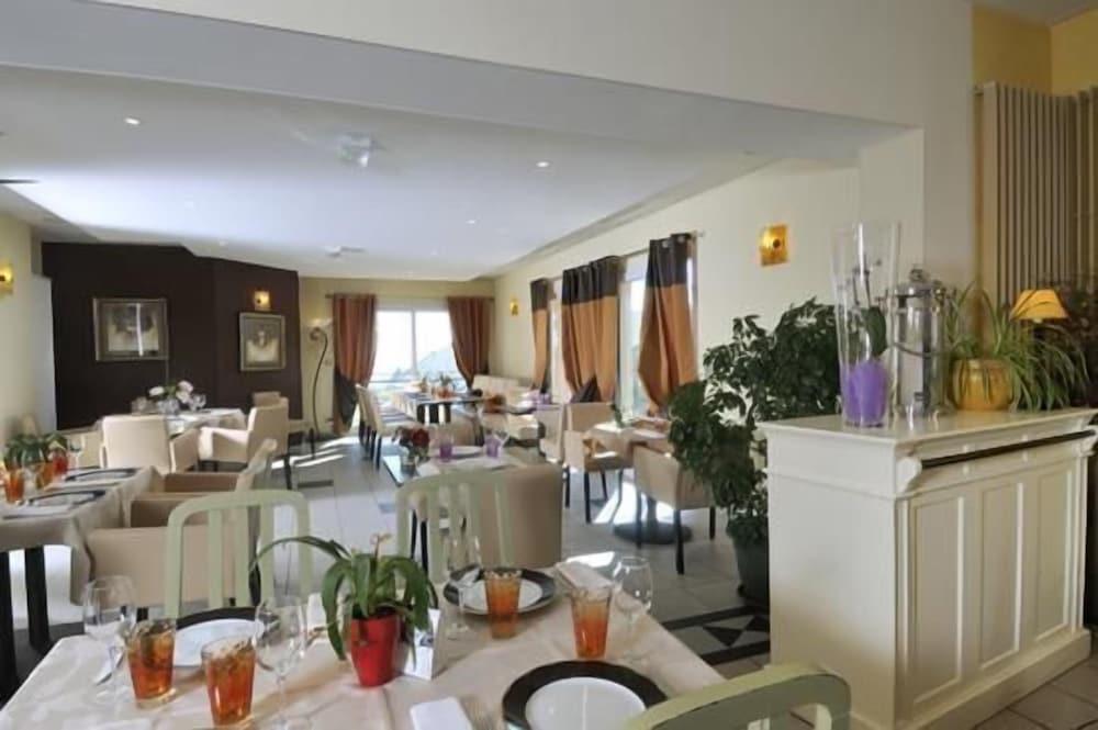 Hotel de la Tour
