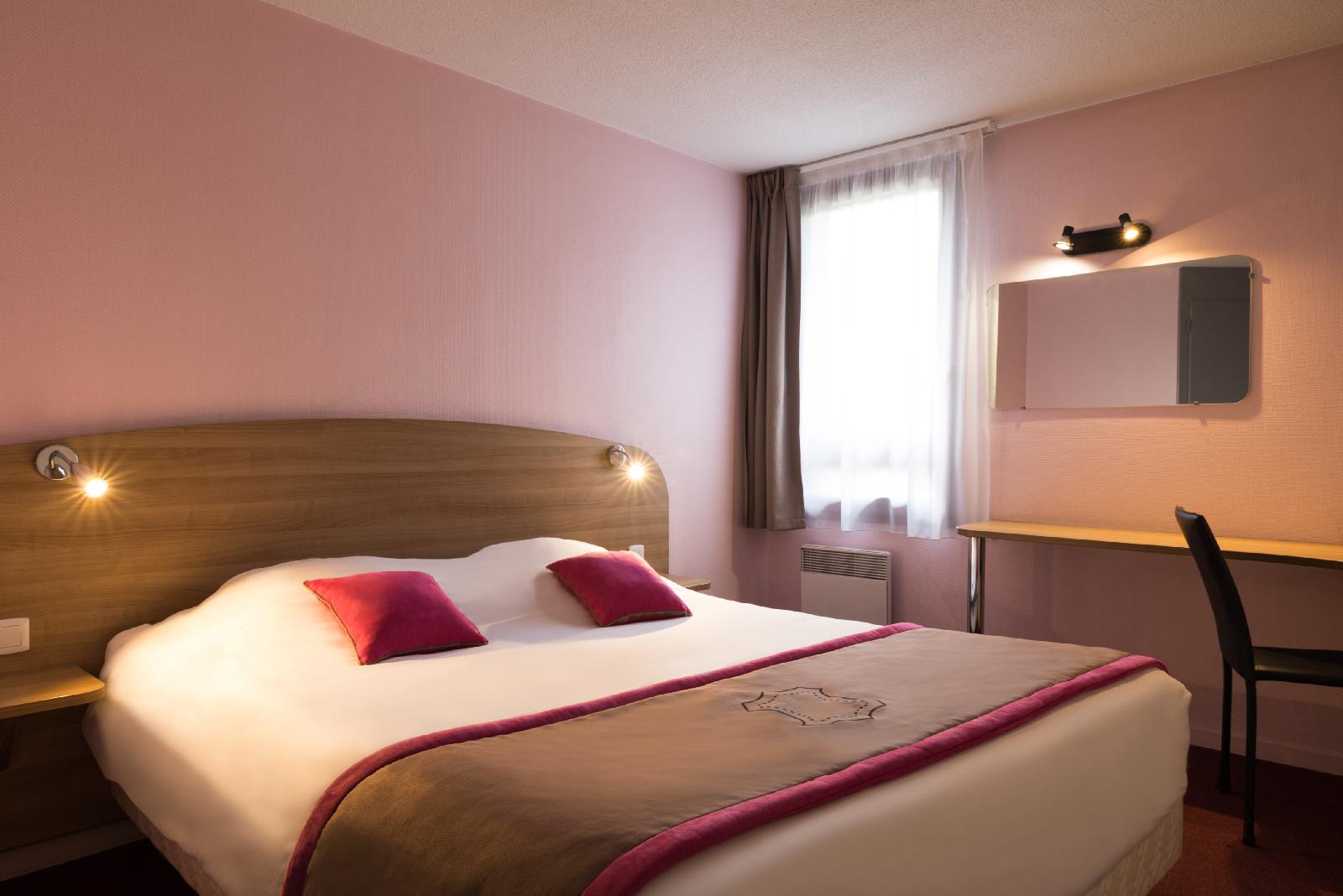 Hotel The Originals Romans-sur-Isere Le Clos des Tanneurs