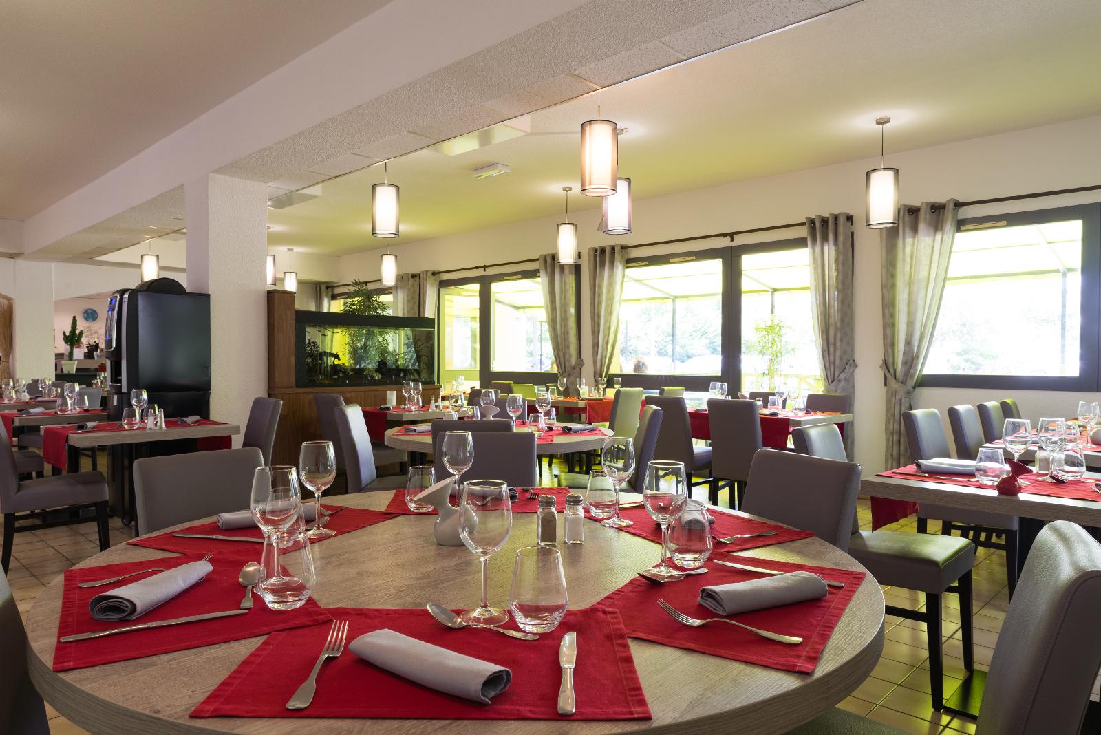 Hotel The Originals Romans-sur-Isere Le Clos des Tanneurs