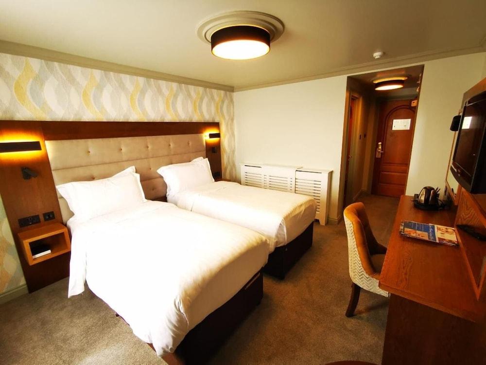 Bridge House Leisure Club & Spa