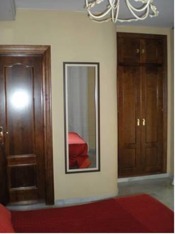 Hostal Tilos