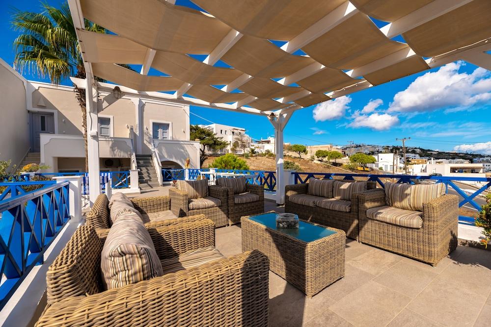 Hotel Thira