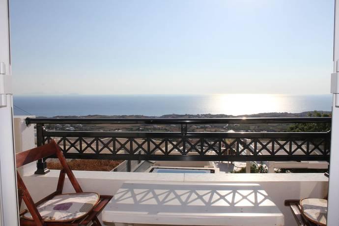 Hotel Thira