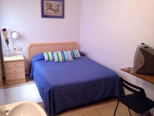 Hostal Carlos III