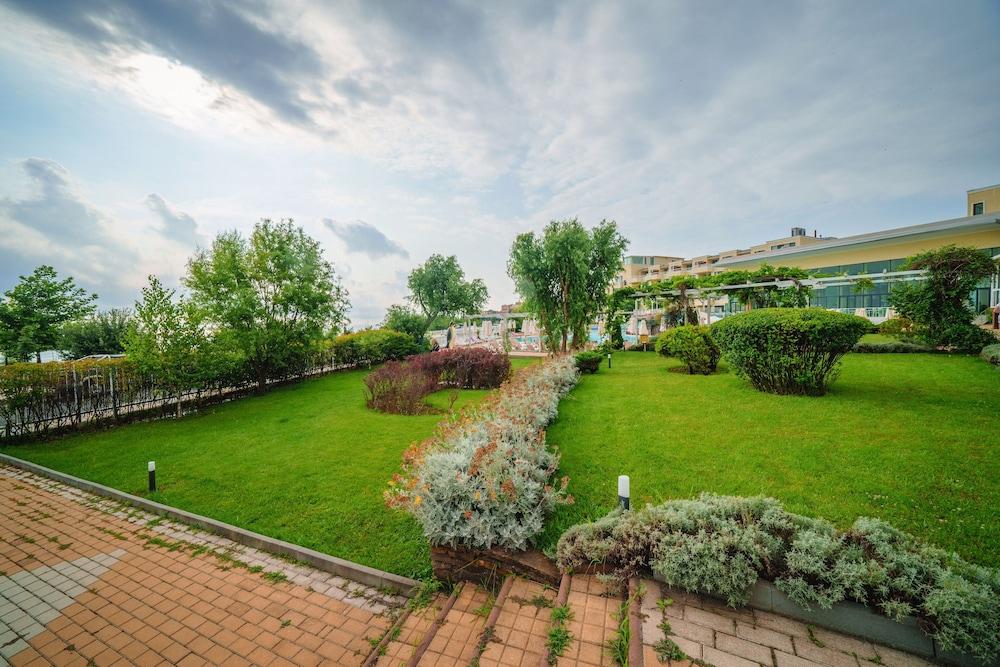 Hotel Perla Beach Luxury