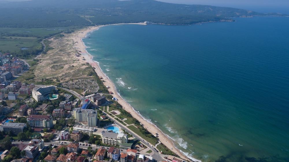 Hotel Perla Beach Luxury