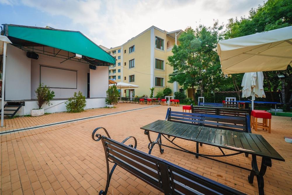 Hotel Perla Beach Luxury