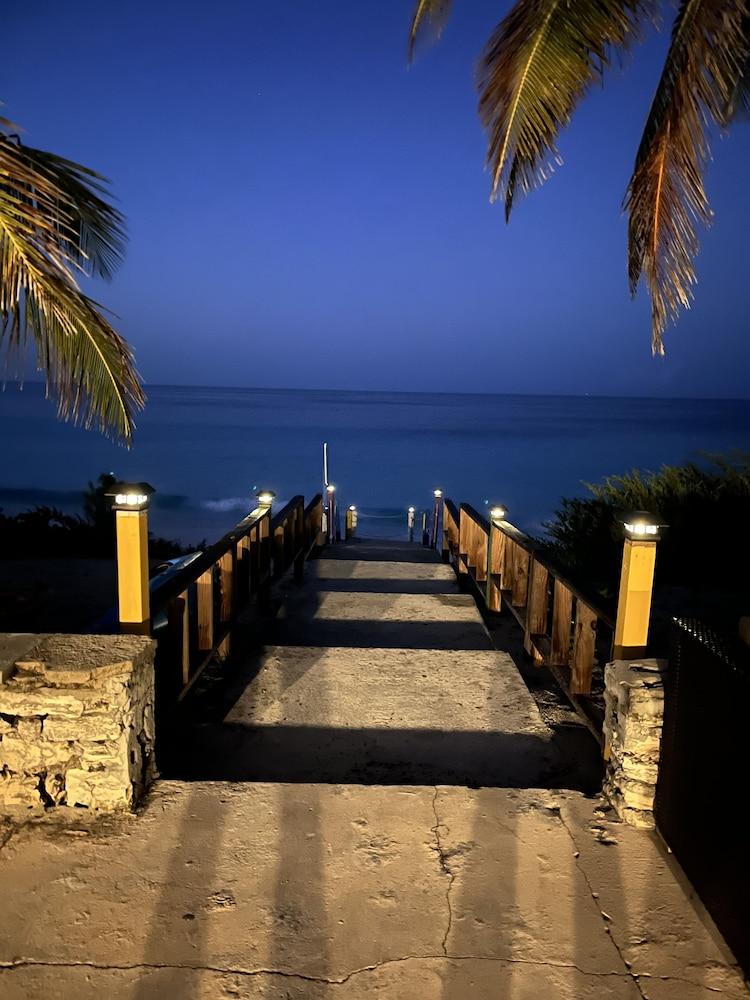 Exuma Palms Hotel