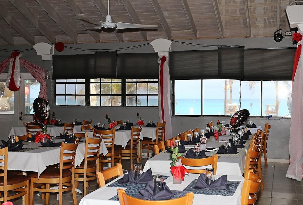 Exuma Palms Hotel