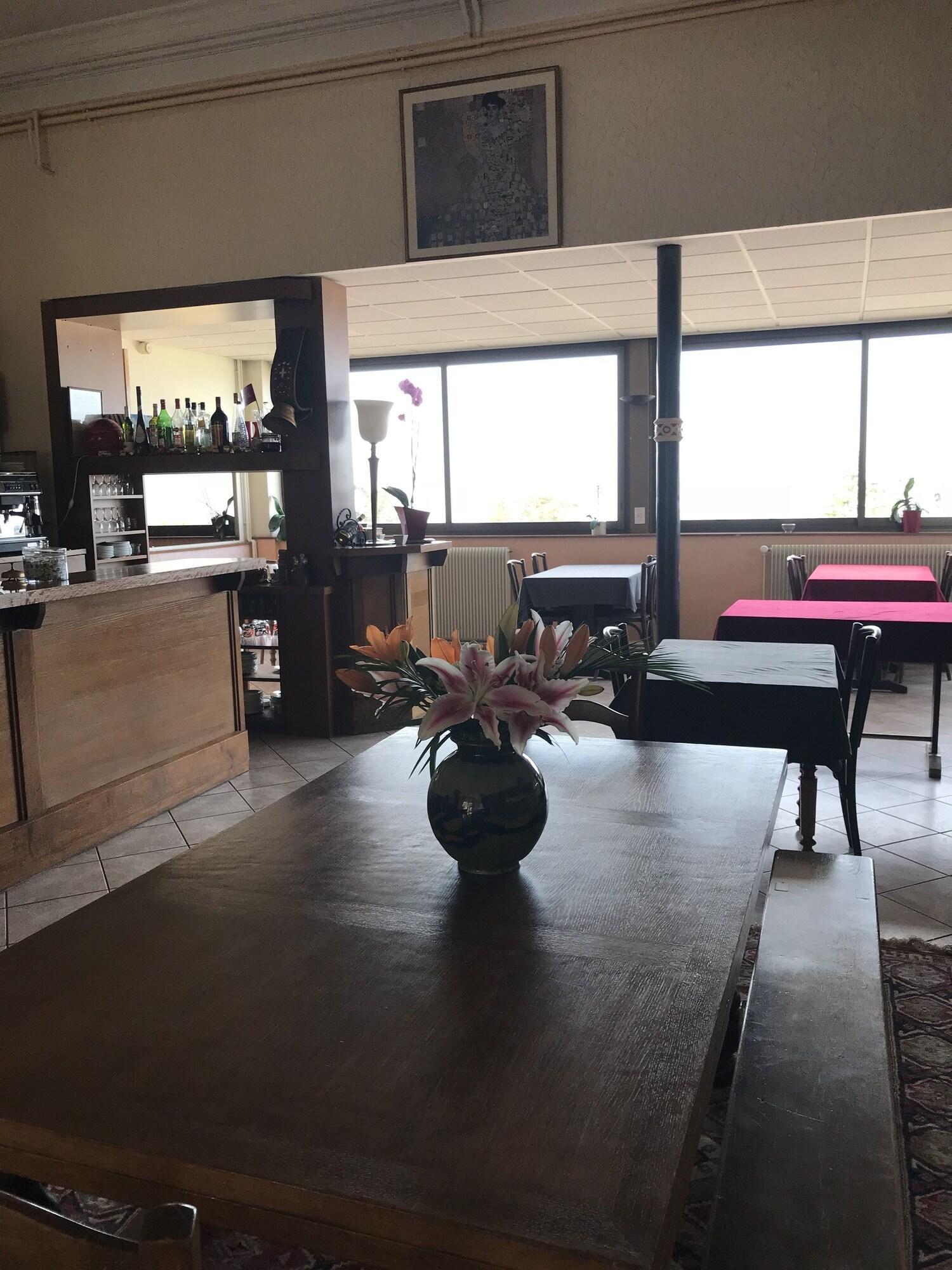 Hotel Evian Express