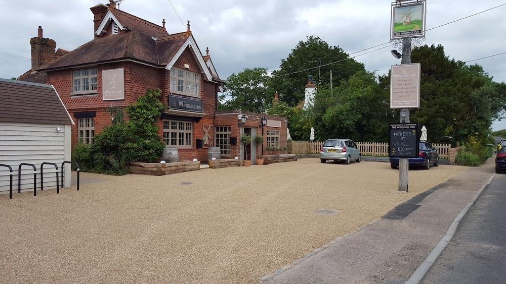 The Windmill Inn