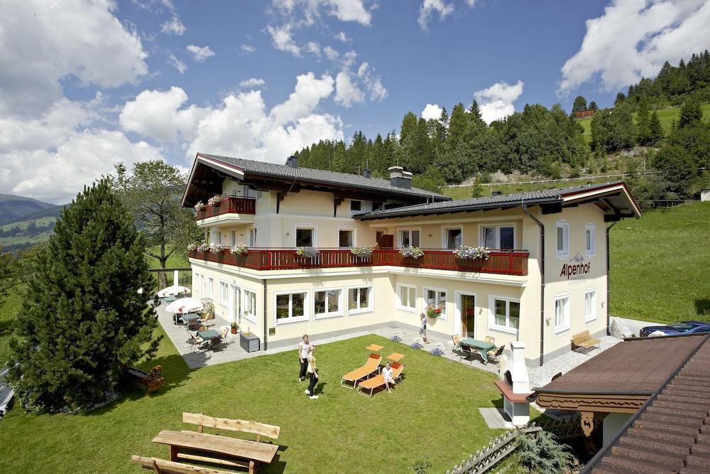 Alpenhof Apartments