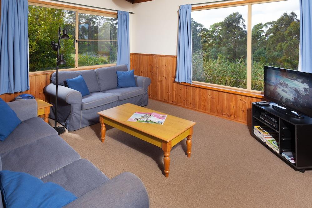 Bombina Cottages