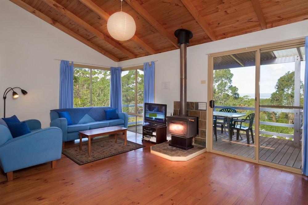 Bombina Cottages