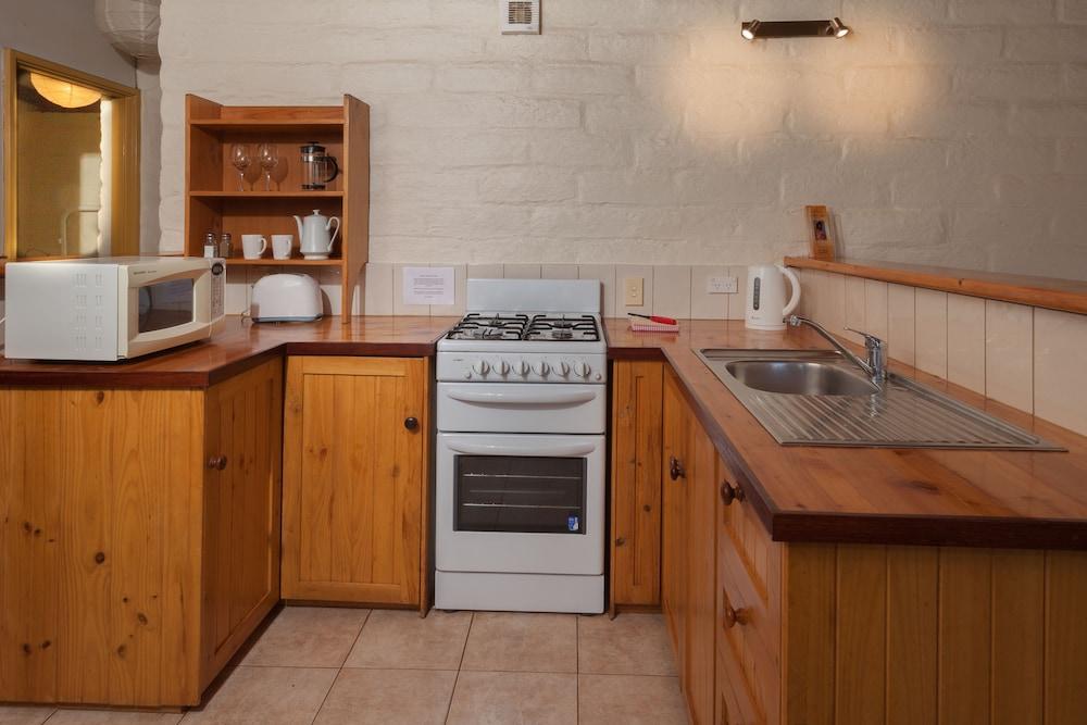 Bombina Cottages