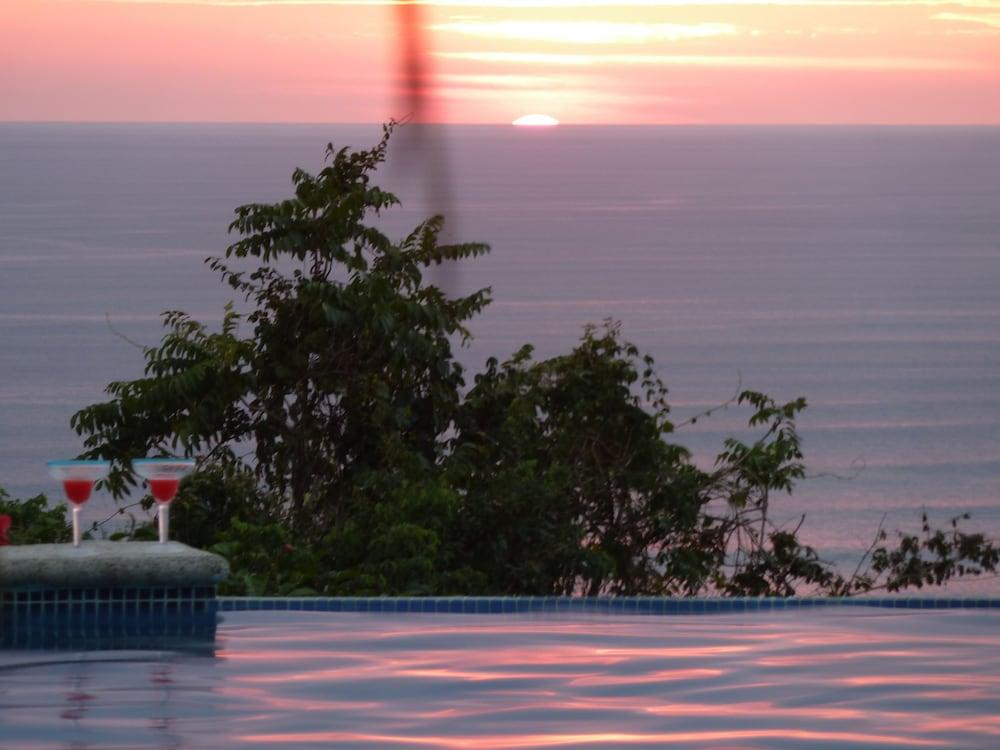 Hotel Vista de Olas