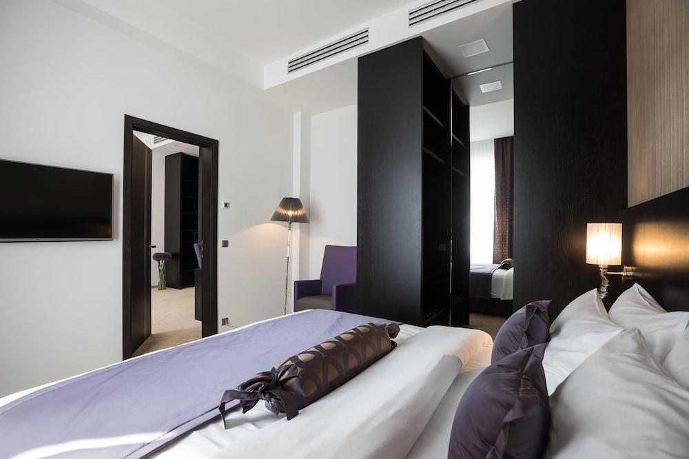 Wenceslas Square Lofts