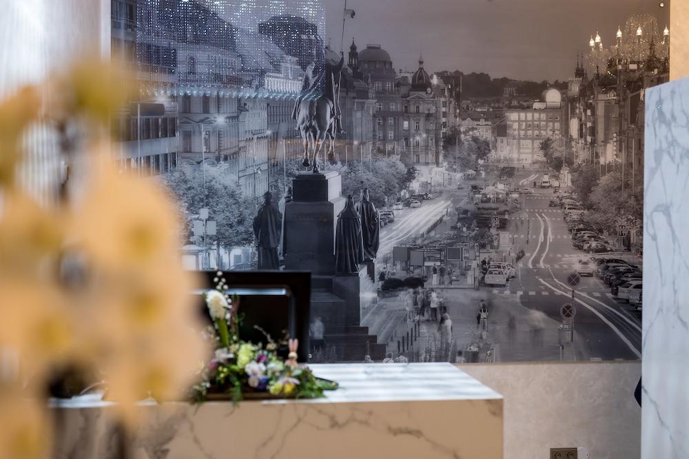 Wenceslas Square Lofts