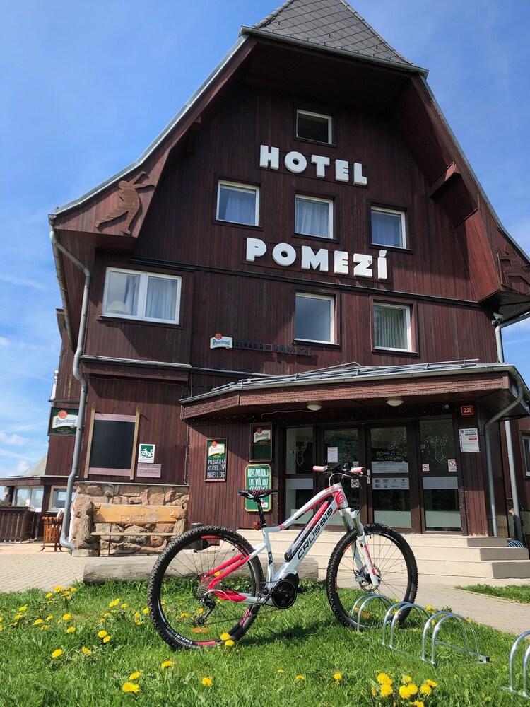 Hotel Pomezí