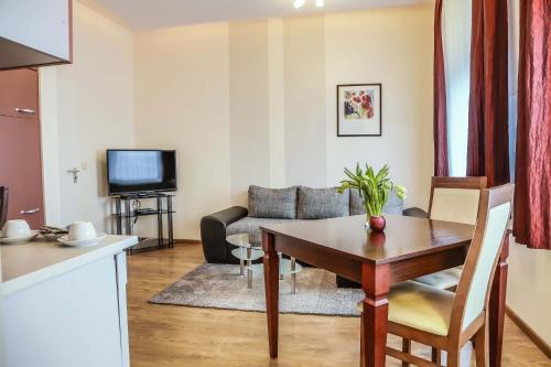 City Residence Aparthotel