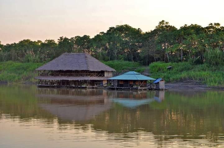 Cabana Flotante Kurupira