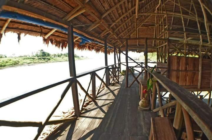 Cabana Flotante Kurupira