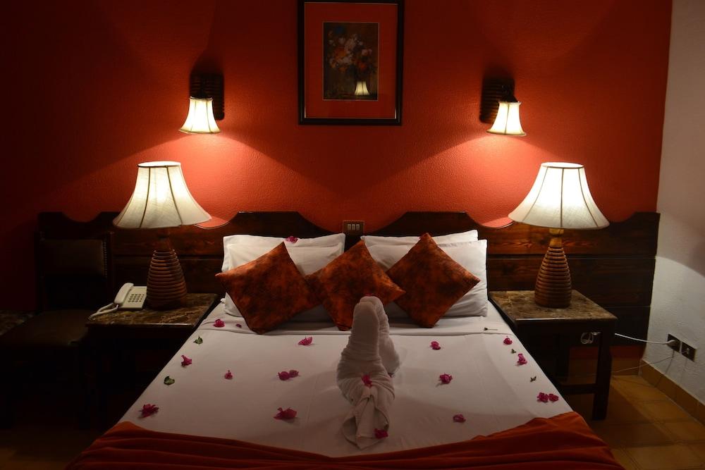 Aida Beach Hotel