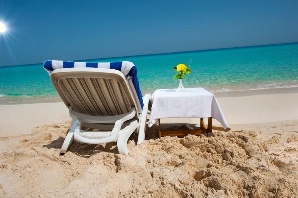 Aida Beach Hotel