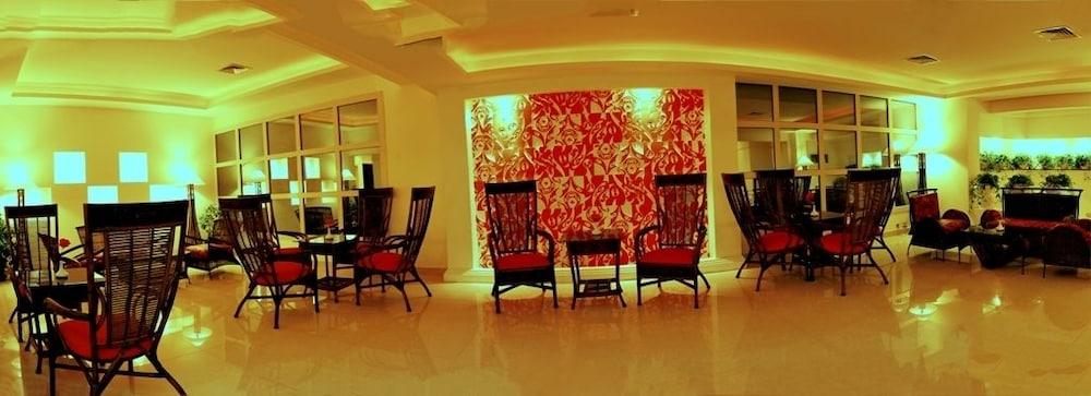 Aida Beach Hotel