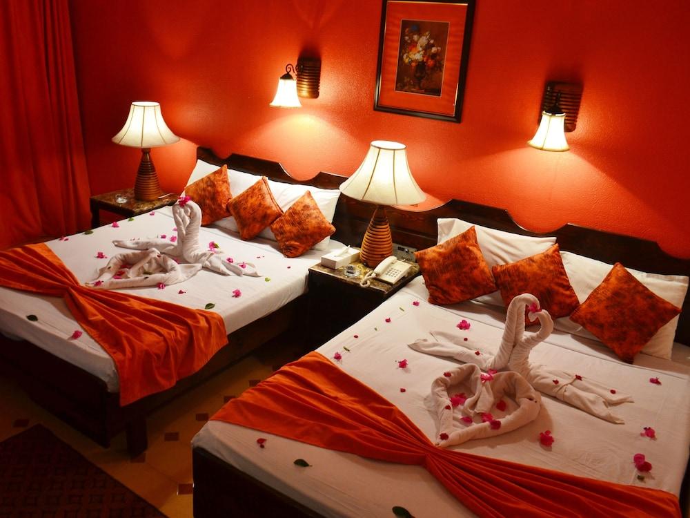 Aida Beach Hotel