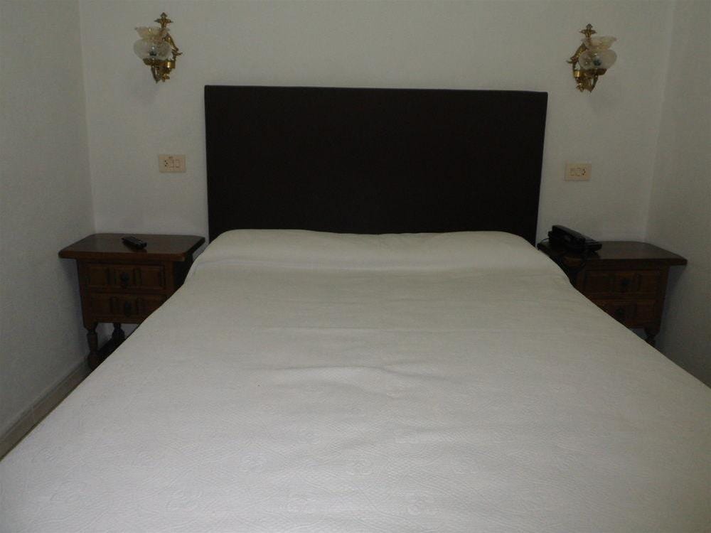 Hotel Conde