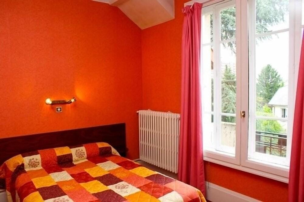Hotel Le Lyon Bron