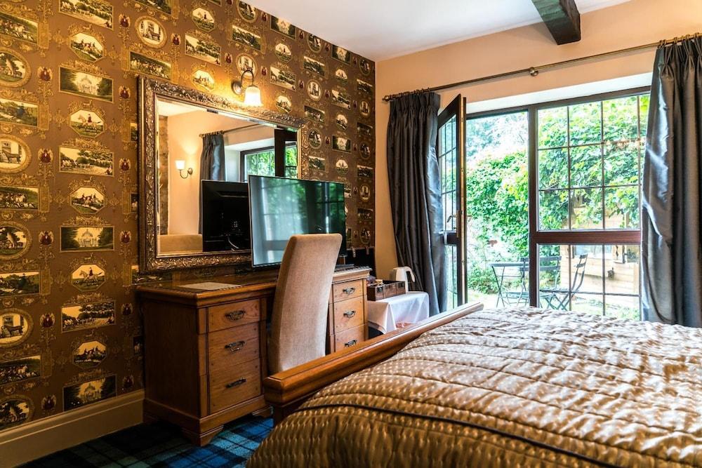 The Mews Hotel