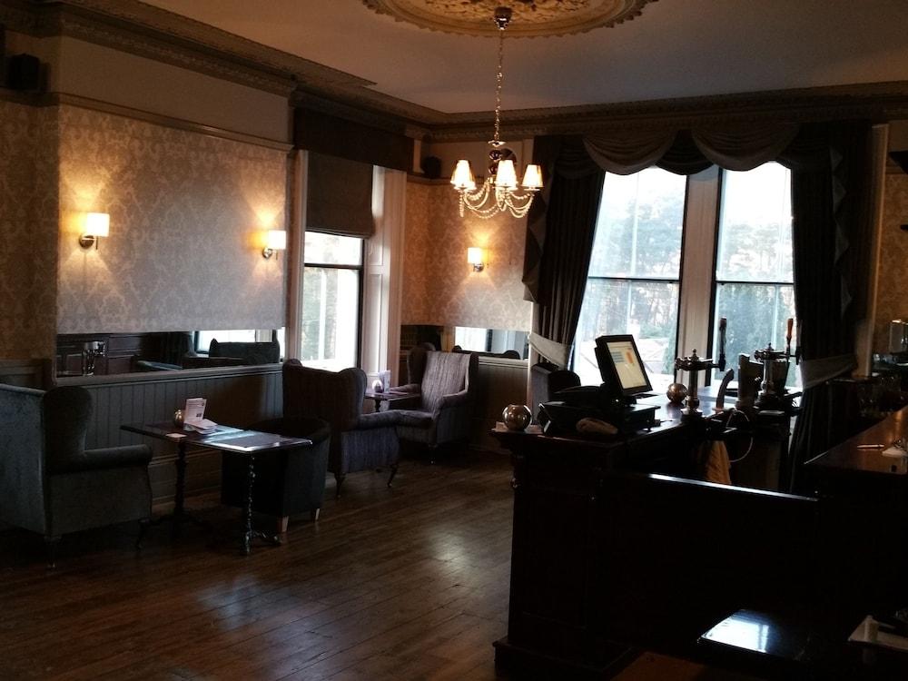 The Coquetvale Hotel