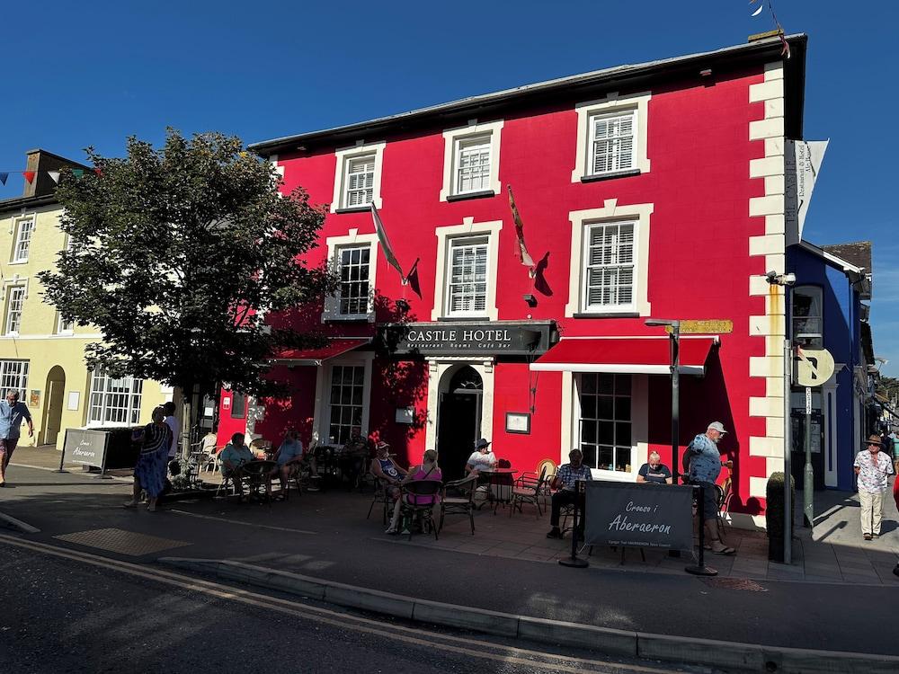Castle Hotel