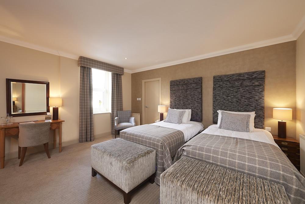 Royal Golf Hotel