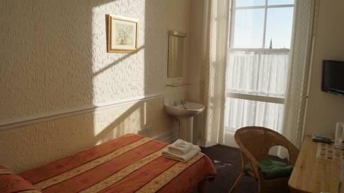 Hampton Court Guest House