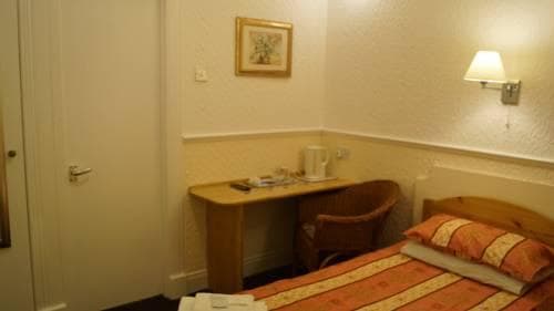 Hampton Court Guest House