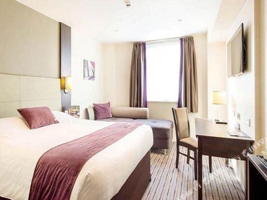 Premier Inn Eastbourne Town Centre